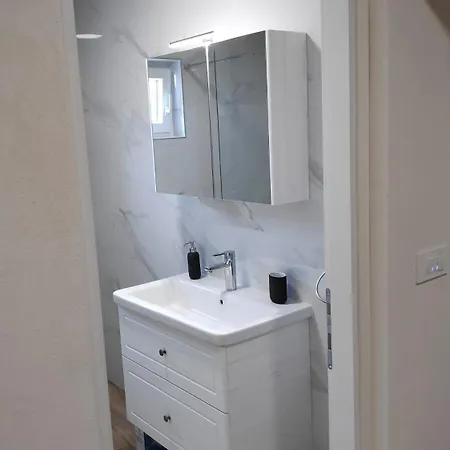 Perina Hiza * Barban