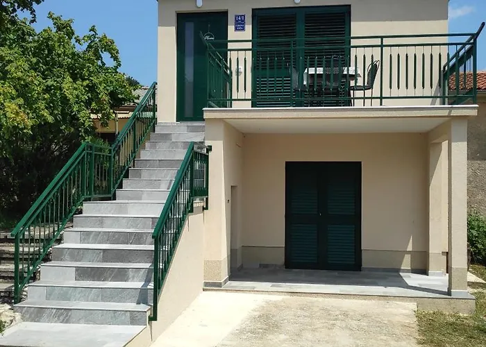 Perina Hiza Apartman Barban